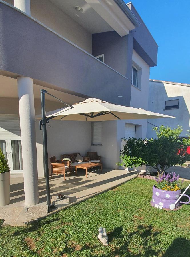Apartman Tika พูลา ภายนอก รูปภาพ