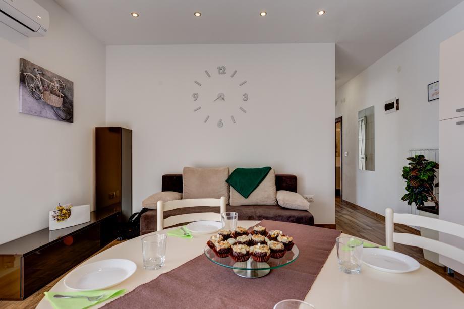 Apartman Tika พูลา ภายนอก รูปภาพ
